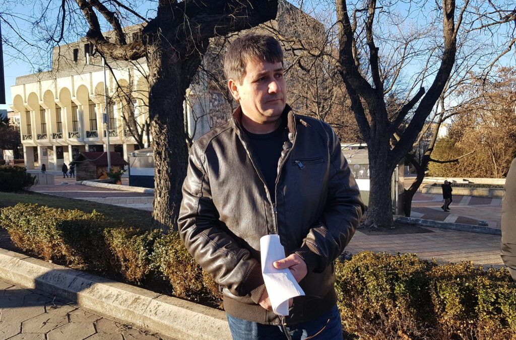 Осъденият за умишлена безстопанственост директор на общинско дружество в Шумен Юлиян Вълчев Осъденият за умишлена безстопанственост директор на общинско дружество в Шумен Юлиян Вълчев
