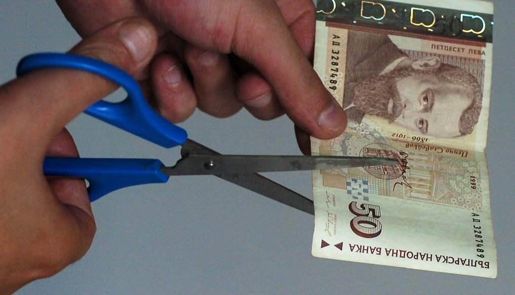 Ръстът на икономиката на България чувствително ще се забави