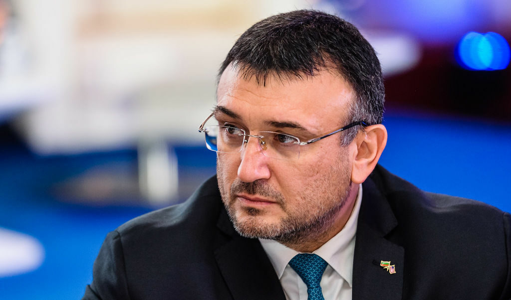 За вътрешния министър няма серия от грабежи, тъй като между тях няма нищо общо