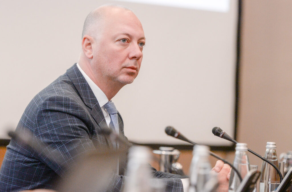Държавата ще търси варианти за подкрепа на печатните издания, обяви министър Желязков