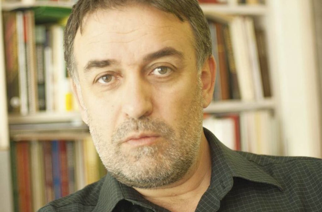 Мариян Стоядинов, богослов: Държавата може да си позволи да забрани достъпа до храма, църквата – не Мариян Стоядинов, богослов: Държавата може да си позволи да забрани достъпа до храма, църквата – не