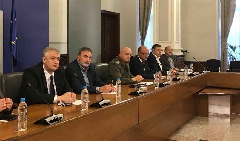 Лекари предупредиха, че с разходките си хората решават бъдещето на държавата и поколенията
