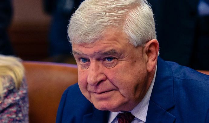 Властта няма ясен критерий кога да затяга мерките срещу коронавируса