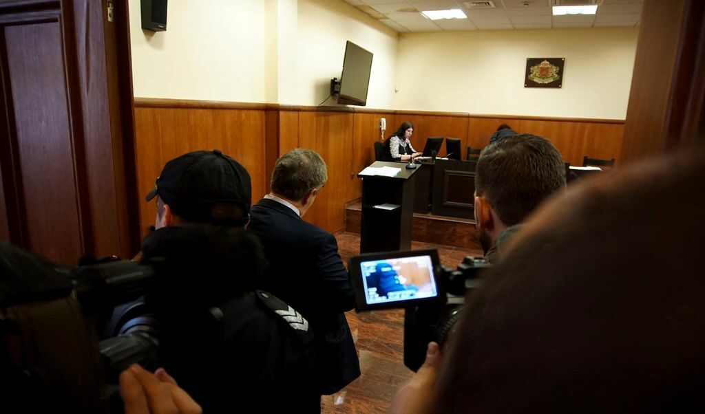 Специализацията в лошия смисъл, която се наблюдава по мерките, е едно удовлетворяване на исканията на прокуратурата.