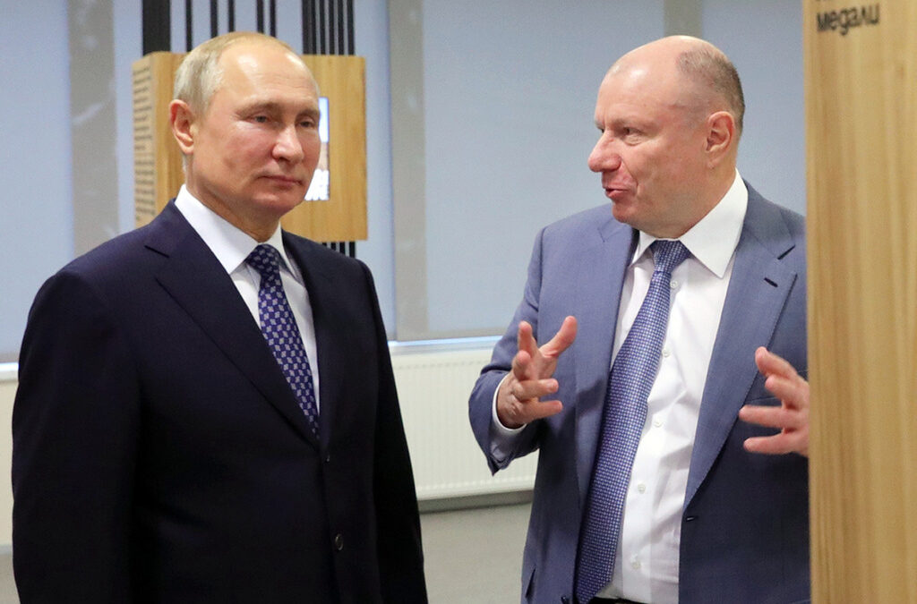 Руският президент Владимир Путин с милиардера Владимир Потанин, декември 2019 г.