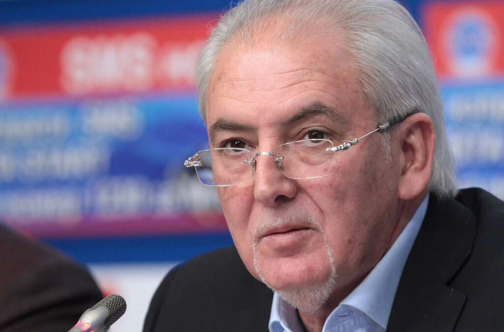 Лютви Местан твърди, че е невинен, като вината е изцяло на другия шофьор.