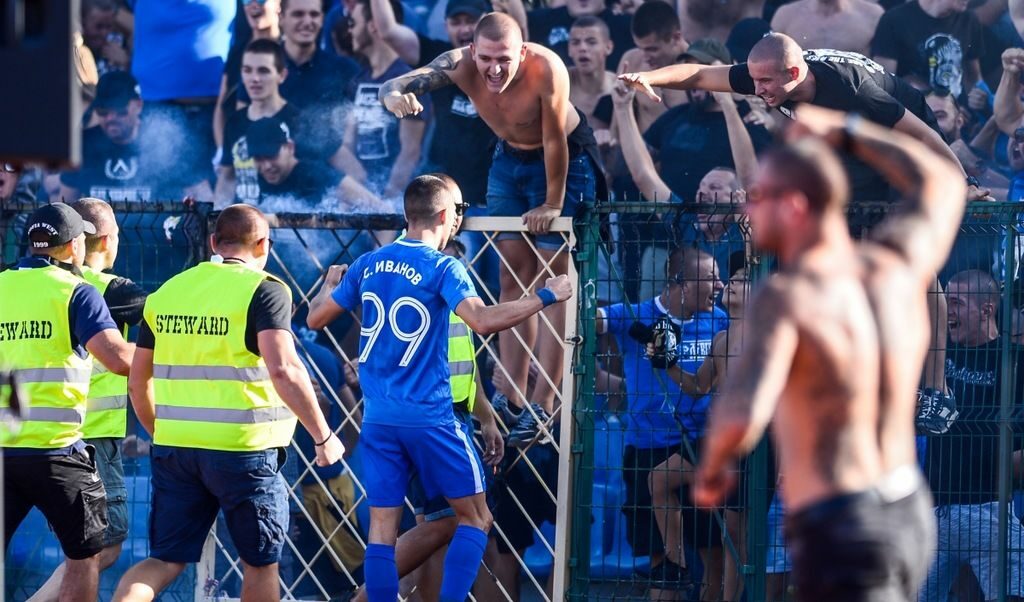 Фирмата на феновете вече няма да отговаря за охраната на мачовете на "Левски"