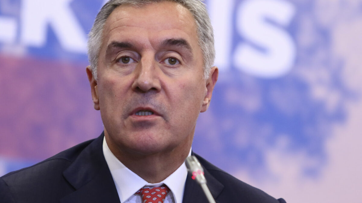 Мило Джуканович Мило Джуканович