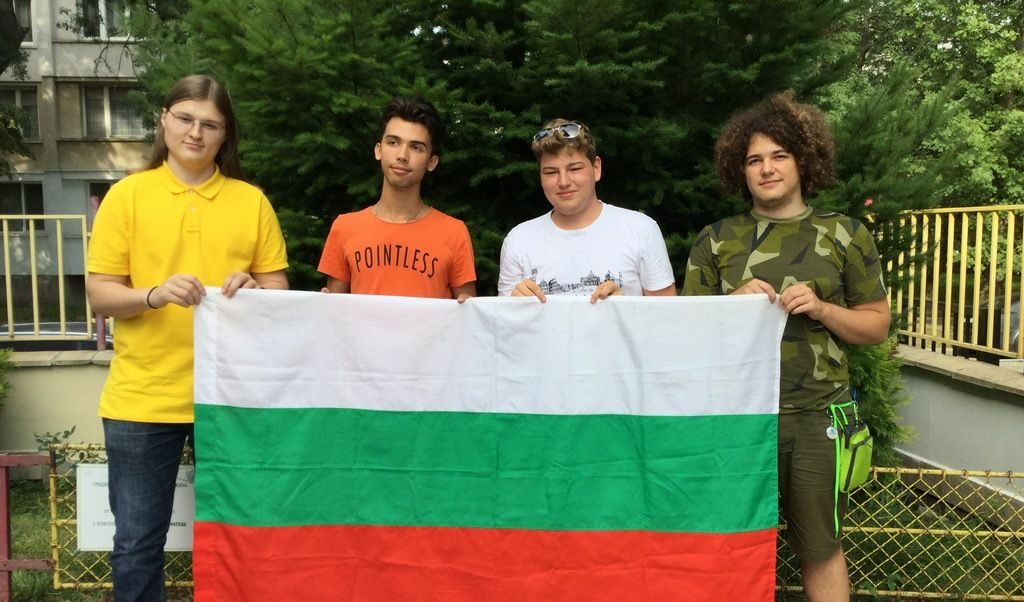 Българските ученици спечелиха четири медала на олимпиадата по биология