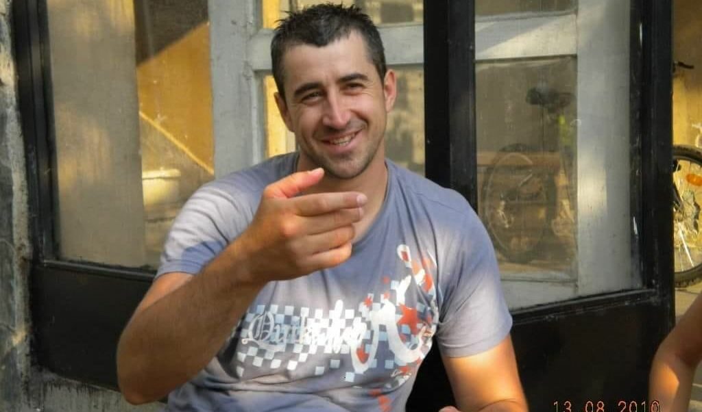 Янек Миланов (на снимката) е в неизвестност от 31 юли, когато последно е видян да се качва в автомобила на Васил Капланов. Янек Миланов (на снимката) е в неизвестност от 31 юли, когато последно е видян да се качва в автомобила на Васил Капланов.