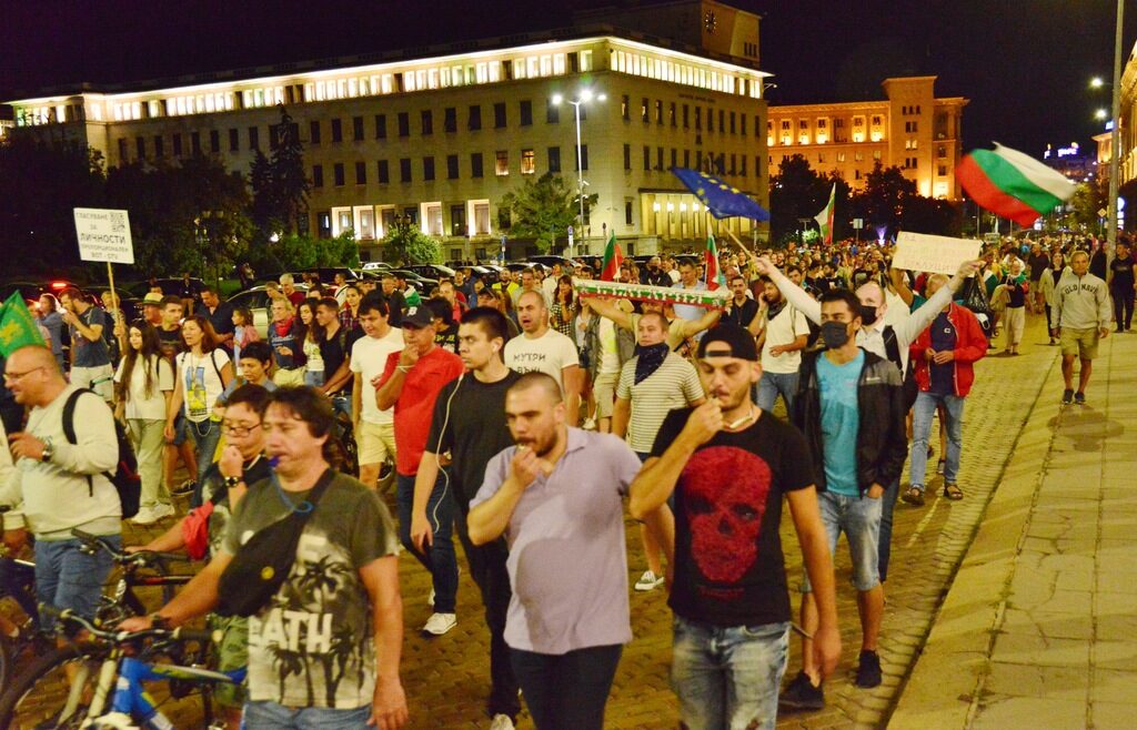 Политическата криза: 70-ти протест срещу корупцията в България (хронология)