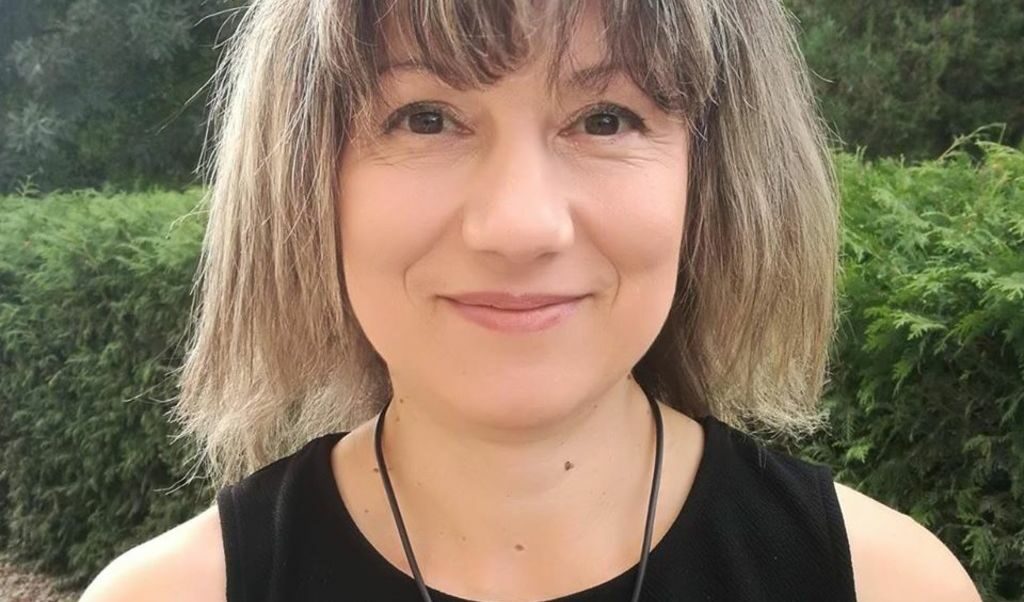 "Знам какво да очаквам от съответната книга, така че рядко се разочаровам. Научила съм се да нюансирам очакванията си", казва Амелия Личева.