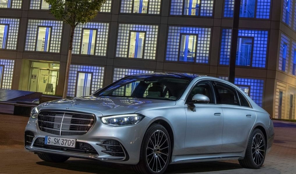 Флагманът на Mercedes отново задава най-високите стандарти при лимузините