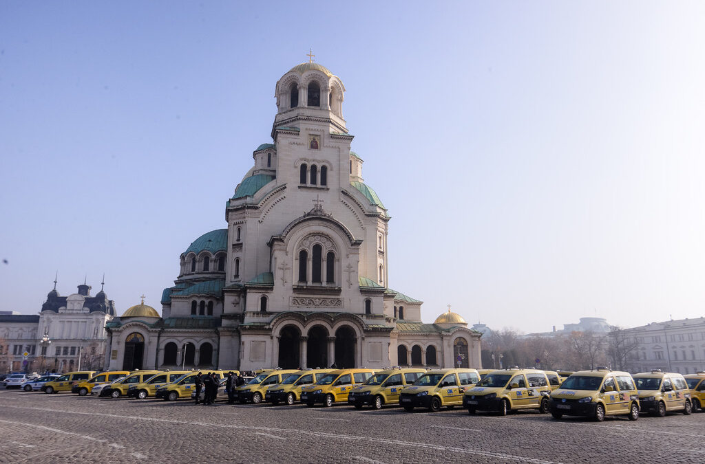 Протест за таксиметрови шофьори, таксита