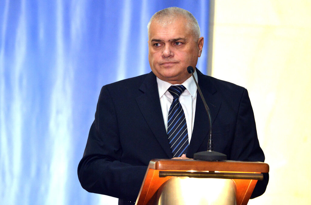 Валентин Радев подписал договора, разследван от ОЛАФ, защото не допускал, че има нередности Валентин Радев подписал договора, разследван от ОЛАФ, защото не допускал, че има нередности