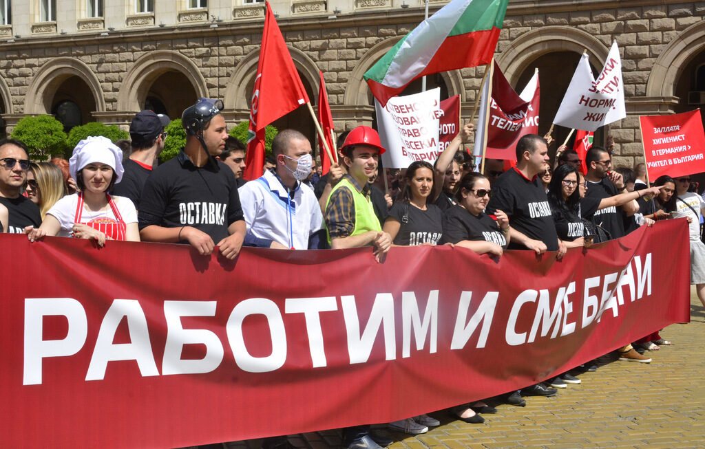 Колкото по-зле изглеждат нещата, толкова по-добре за политиците.