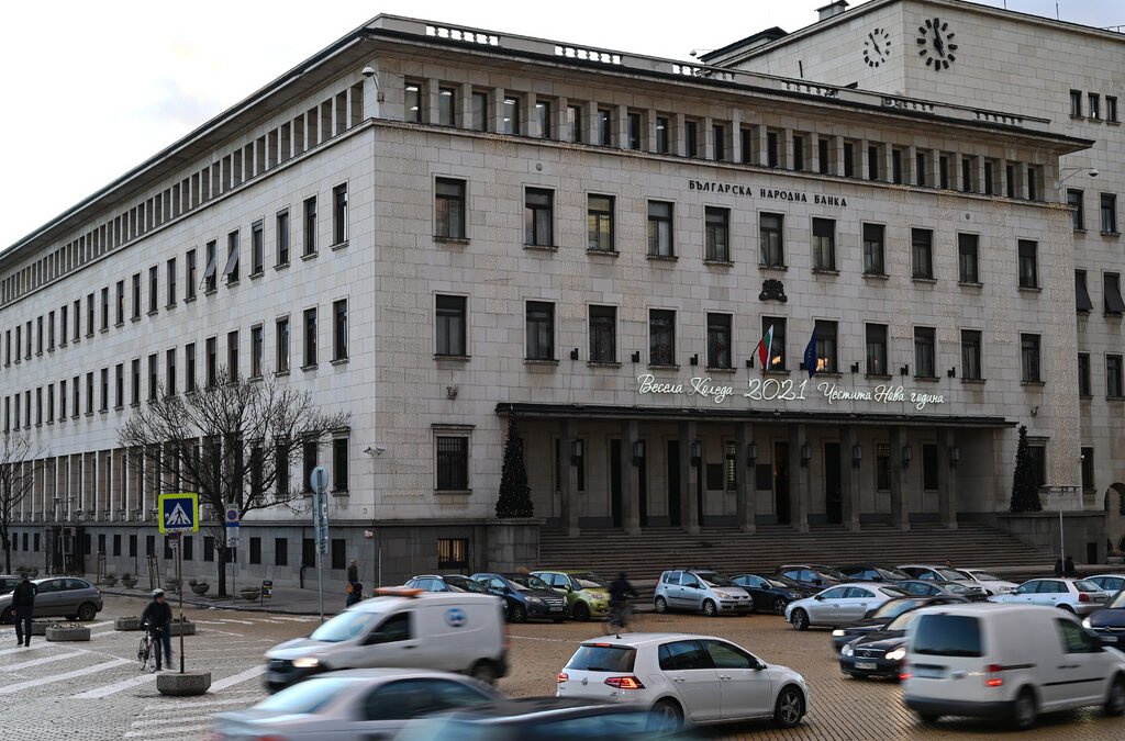 Годината започва с увеличение на лошите кредити