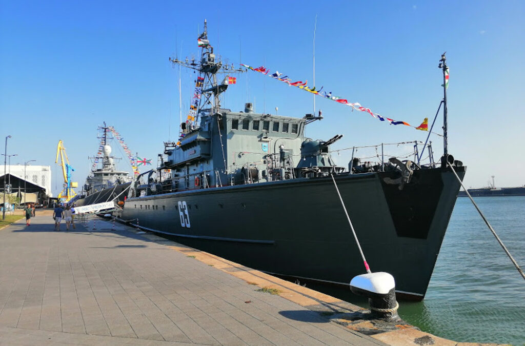 България няма да участва в учение на НАТО заради заразени с коронавирус моряци