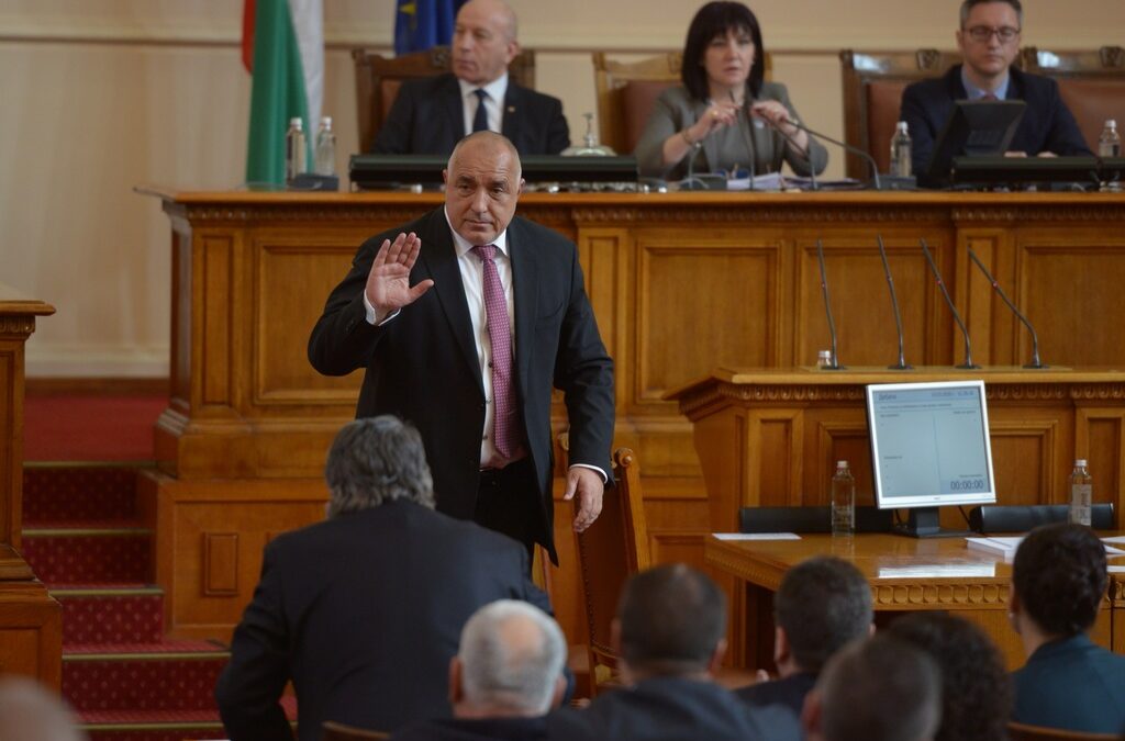 Борисов в парламента на 13 март миналата година, когато говори за въведено извънредно положение заради епидемията от коронавирус.