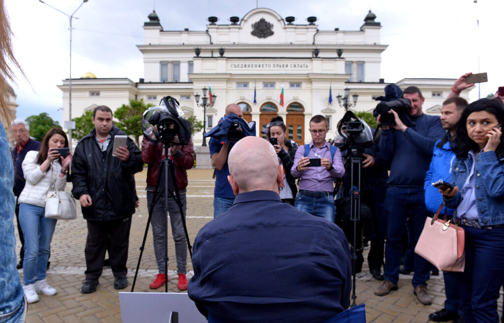 Трифонов щеше да бъде виновен и ако направи правителство, и ако не направи. Трифонов щеше да бъде виновен и ако направи правителство, и ако не направи.
