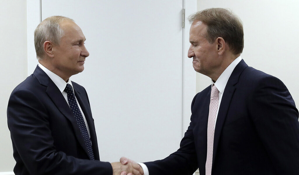 Виктор Медведчук с руския президент Владимир Путин.