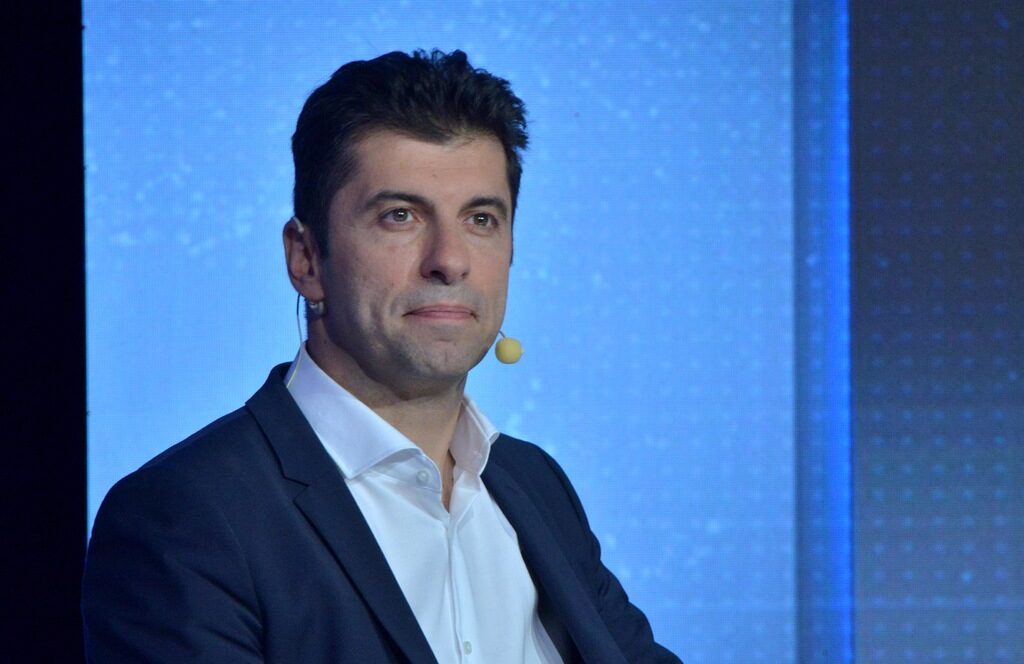 Бих затворил държавната петролна компания, каза министърът на икономиката
