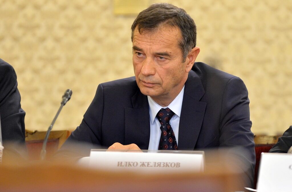 Решението за освобождаване на Илко Желязков от поста бе взето със 170 гласа "за" и нито един "против".