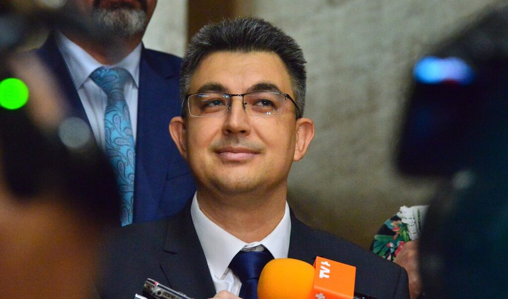 Пламен Николов Пламен Николов