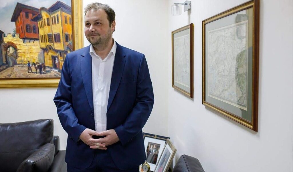 Калин Костов