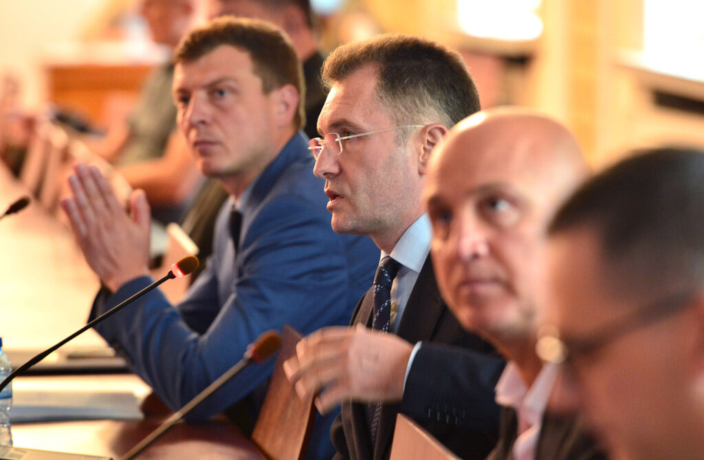 Комисията "Росенец" ще гласува отново дали да извика Ахмед Доган