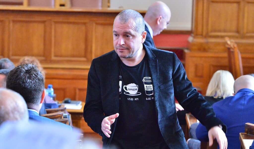 Тошко Йорданов се извини, че е "разкрил" грешен сигналоподател срещу Петър Илиев