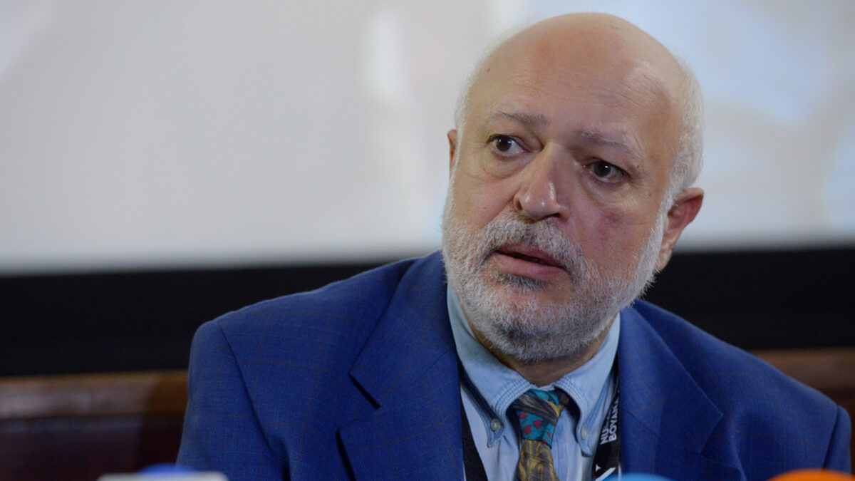 Велислав Минеков поиска ГЕРБ да напусне централата си в НДК (обновена)