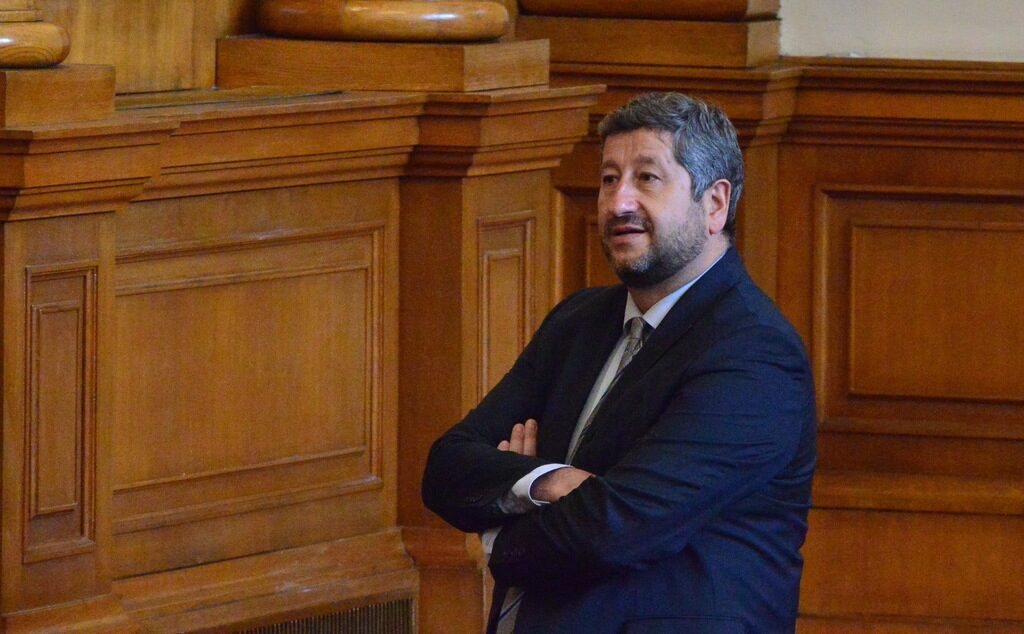 Христо Иванов пред "Дневник": Няма да правим компромис с ГЕРБ и ДПС и с достъпа им до властта