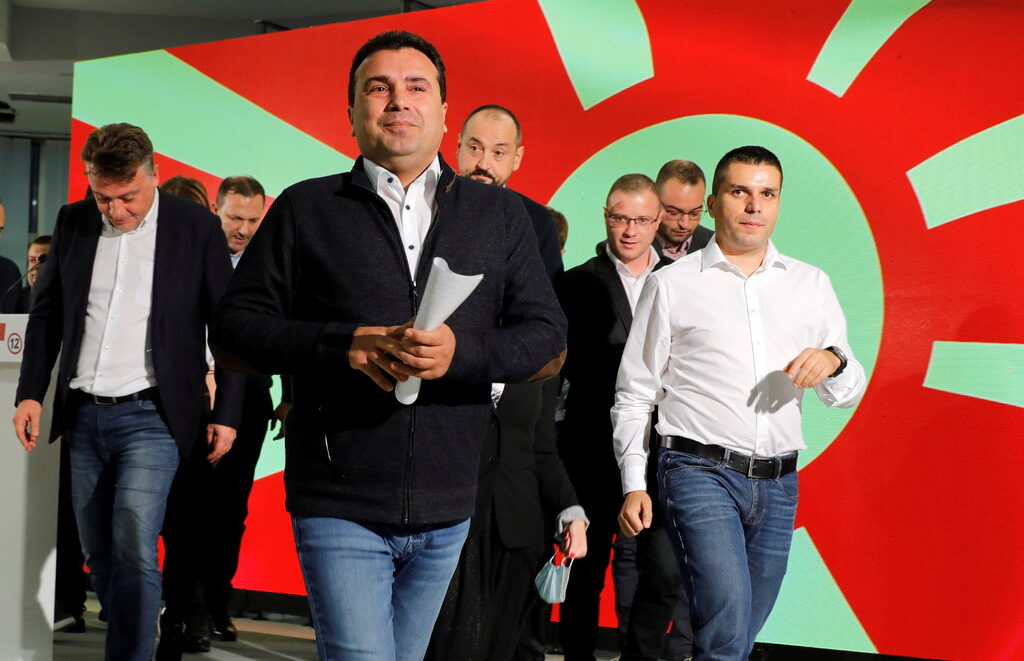 Оставката на Заев засега не връща ВМРО-ДПМНЕ на власт, но обърква балкански планове