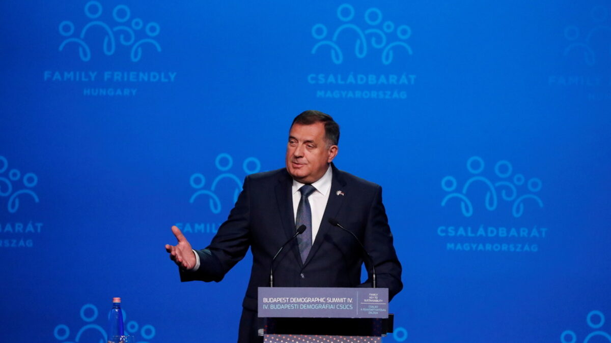 Сръбският член на президентството на Босна и Херцеговина Милорад Додик Сръбският член на президентството на Босна и Херцеговина Милорад Додик