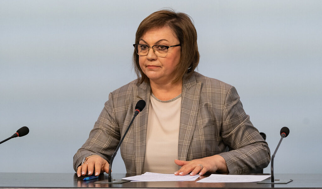 Нинова очаква разпределянето на министерските постове да стане следващата седмица Нинова очаква разпределянето на министерските постове да стане следващата седмица