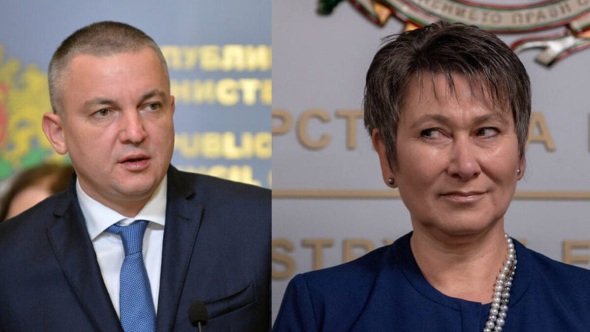 Кметът на Варна Иван Портних и служебният министър на икономиката Даниела Везиева