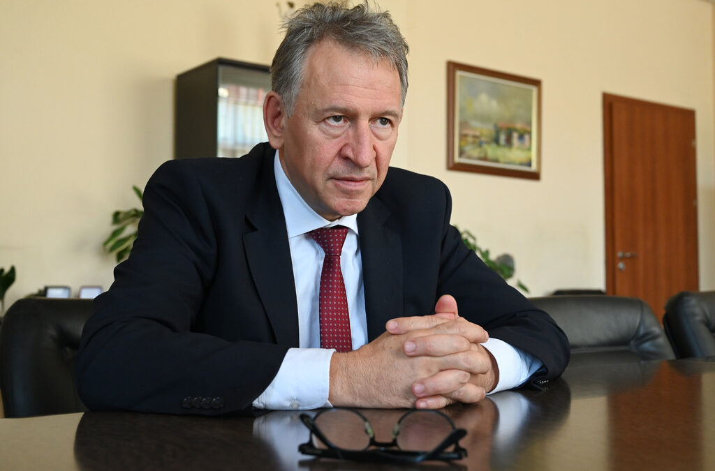Д-р Стойчо Кацаров, министър на здравеопазването