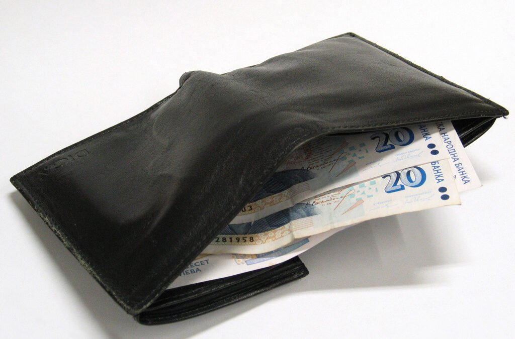 За една година безотчетните пари на един депутат са 40 800, а за цял мандат над 163 000 лева.