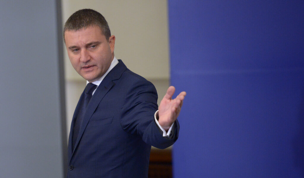 Защо бившият финансов министър не е декларирал този автомобил пред КПКОНПИ? Защо бившият финансов министър не е декларирал този автомобил пред КПКОНПИ?