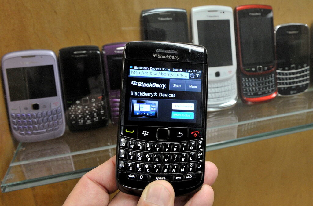 BlackBerry спря да обслужва прочутите си телефони с QWERTY клавиатура