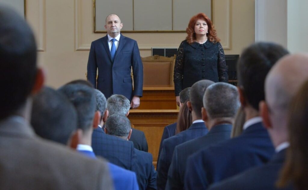 Клетвата на президента: Радев обяви наличието на антимафиотски консенсус (обобщение)