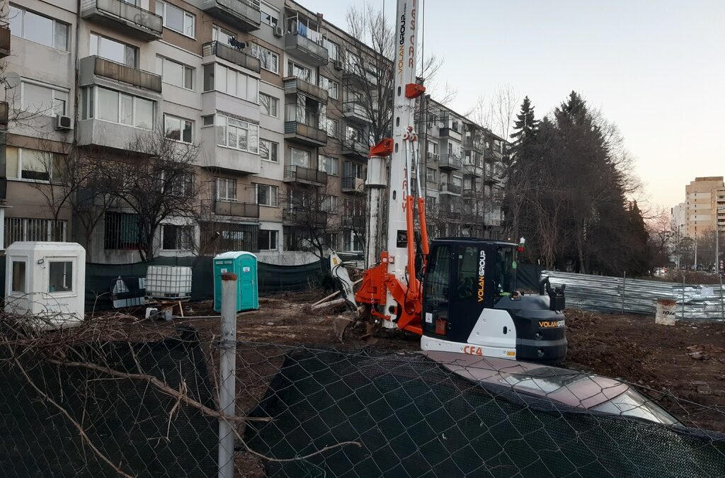 Сградата ще е висока 13 м, но зоната по план позволява до 26 м кота корниз.