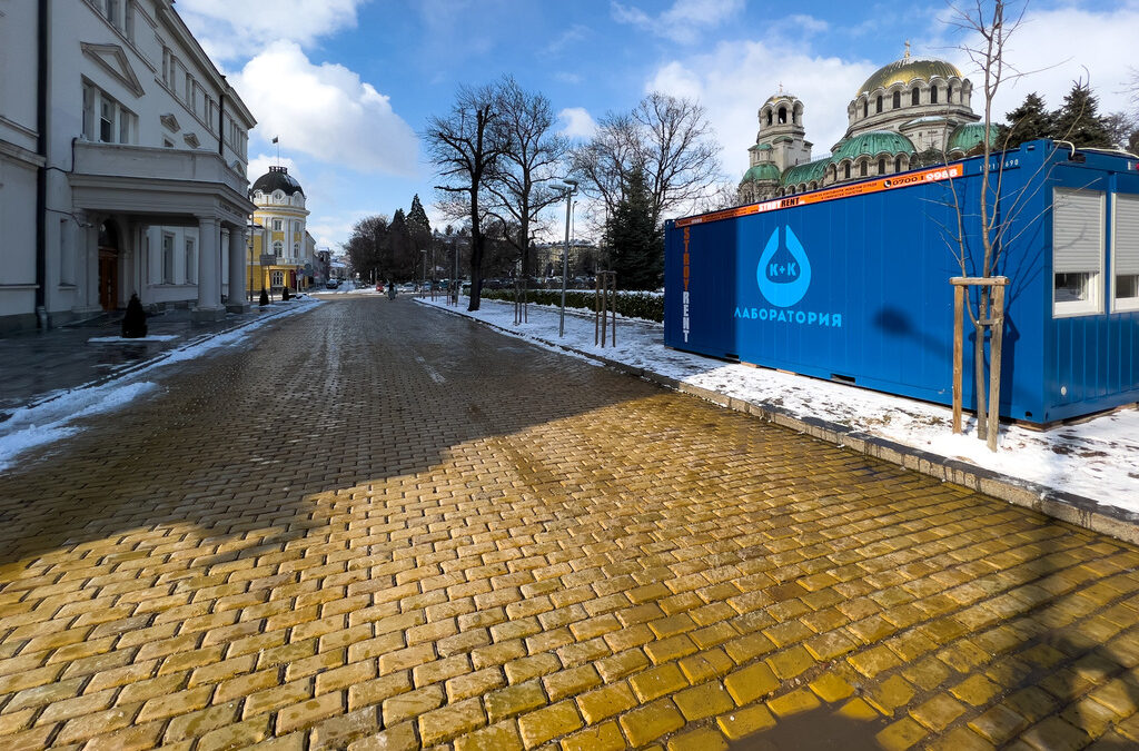 Достъпът на депутатите с COVID сертификат до парламента е проформа