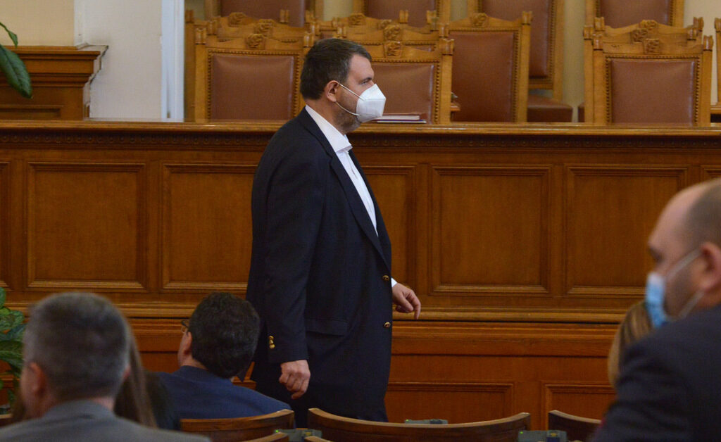 Прокуратурата проверява Пеевски по медийна публикация от началото на годината Прокуратурата проверява Пеевски по медийна публикация от началото на годината