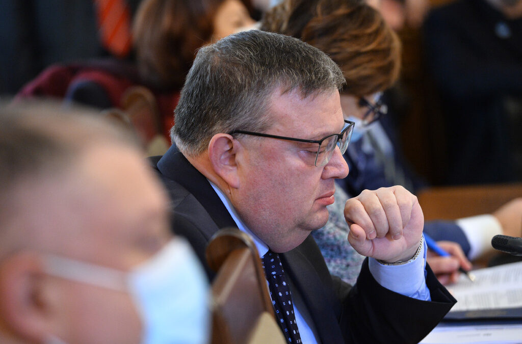 Правителството не е съгласувало 89 параграфа от закона за бюджета с антикорупционната комисия