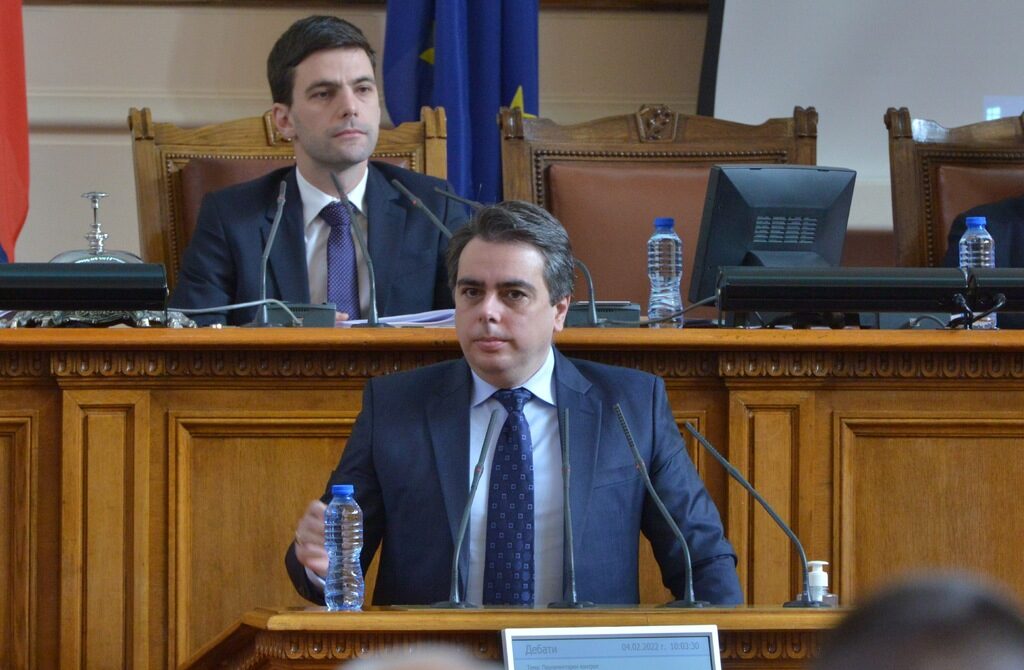 Кабинетът подготвя закон за казуси като "Магнитски", ДПС го атакува остро