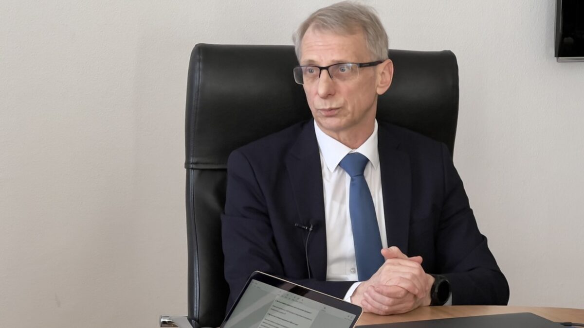 Николай Денков - министър на образованието Николай Денков - министър на образованието