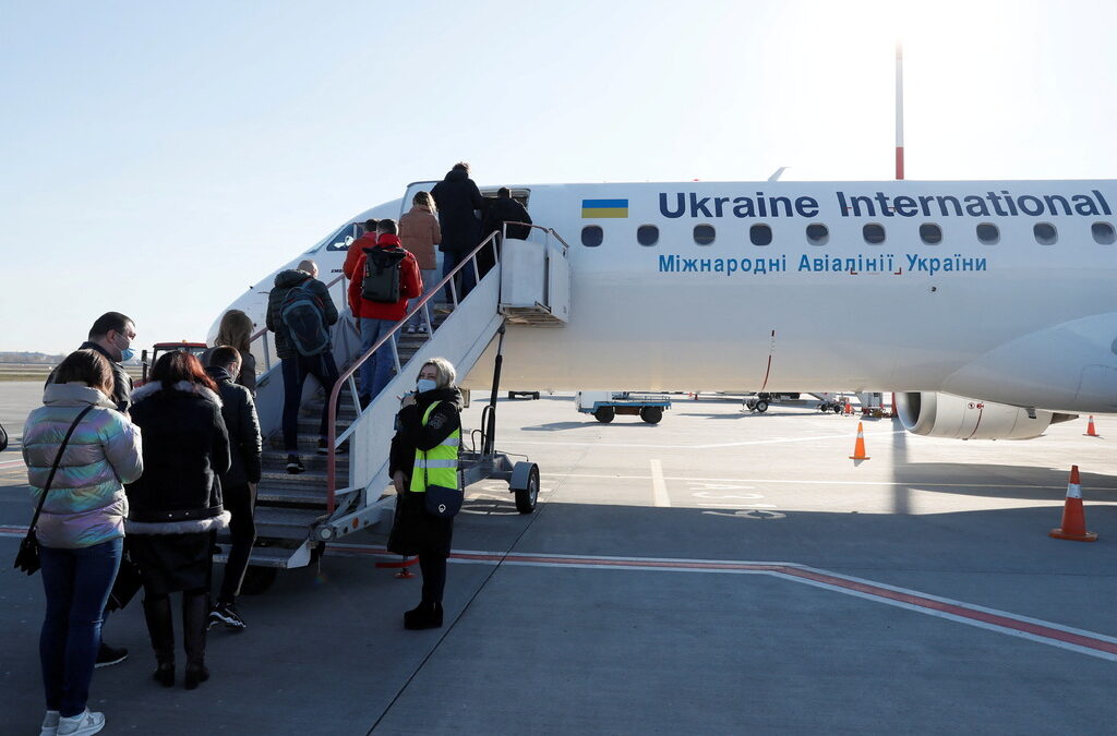 В авиацията се подготвят за спиране на бизнеса с Русия в случай на инвазия