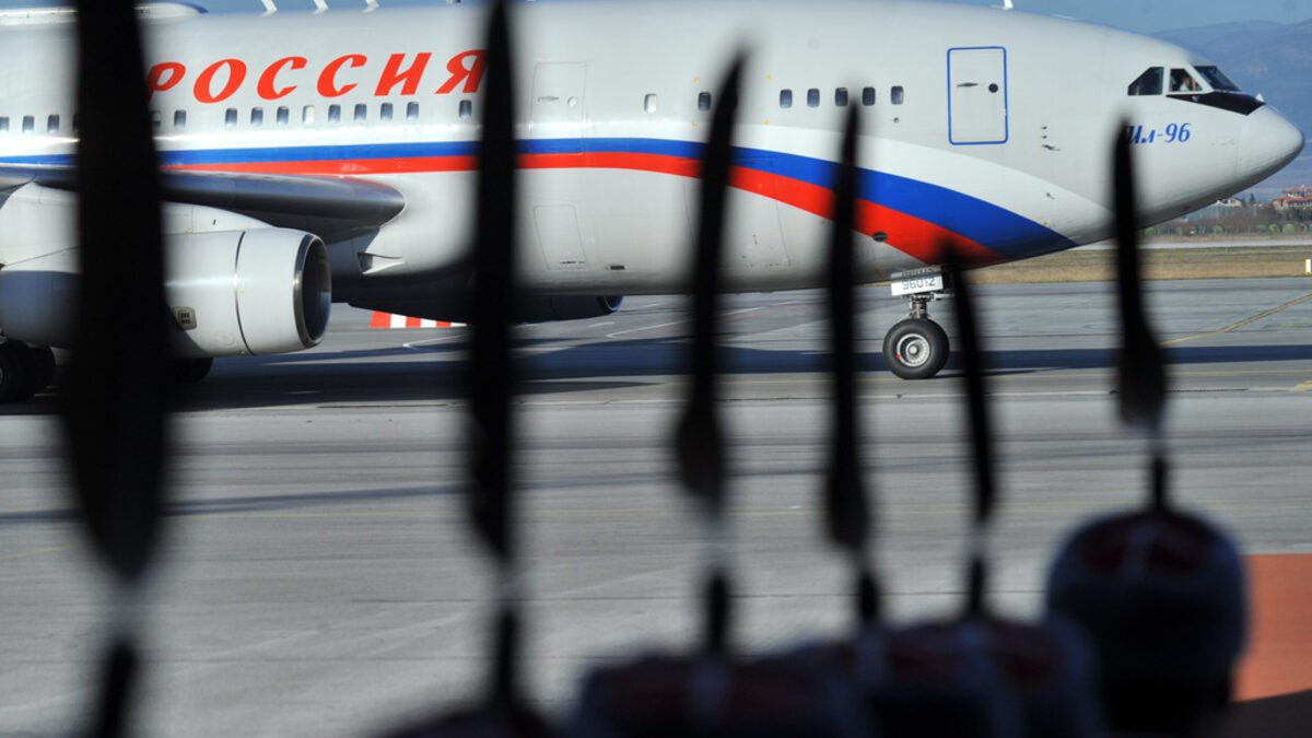 Мнозинството от българите се научиха да не се поддават на чара на руската автокрация. Време е отговорните политици да ги последват. Мнозинството от българите се научиха да не се поддават на чара на руската автокрация. Време е отговорните политици да ги последват.
